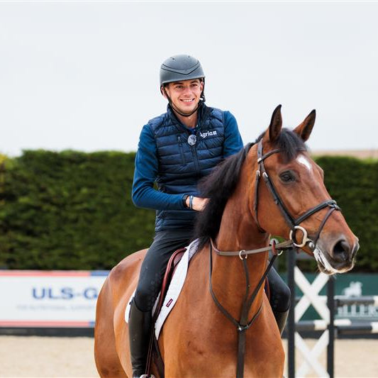 Agria X Charles Owen