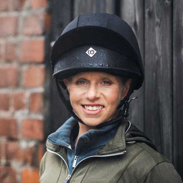 チャーリーズ・オーウェンズ　乗馬用ヘルメット 4Star - Riding helmet - Charles Owen